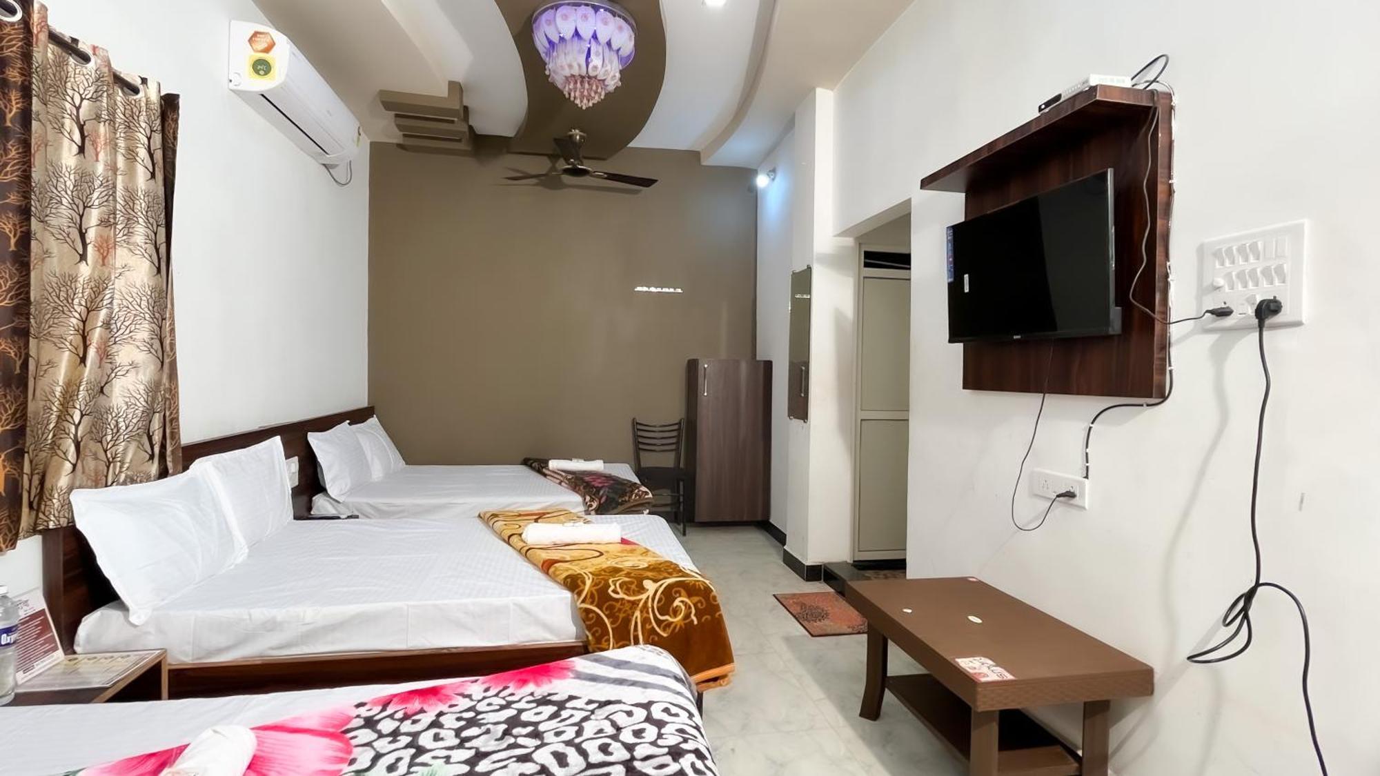 Hotel Rudraksh Удджайн Екстер'єр фото