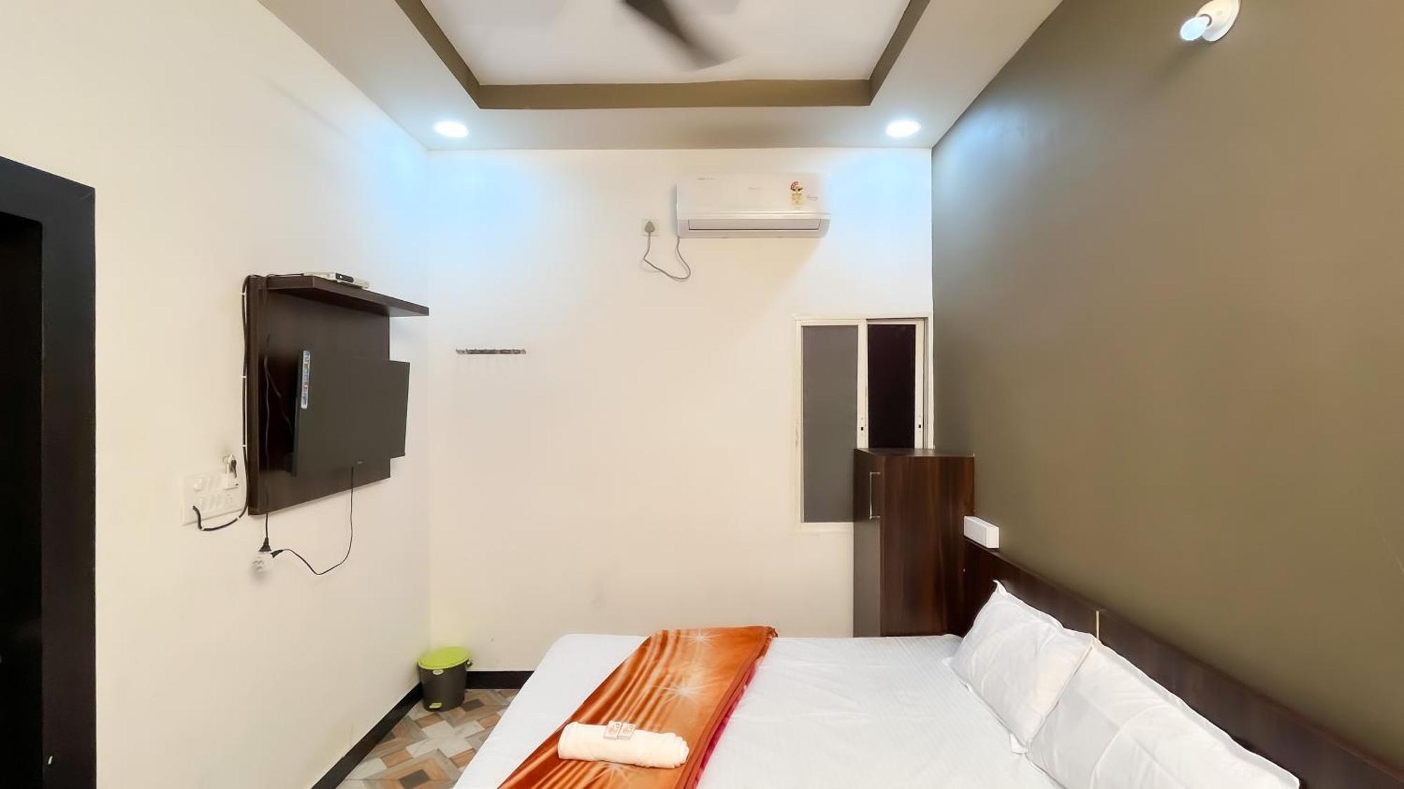 Hotel Rudraksh Удджайн Екстер'єр фото