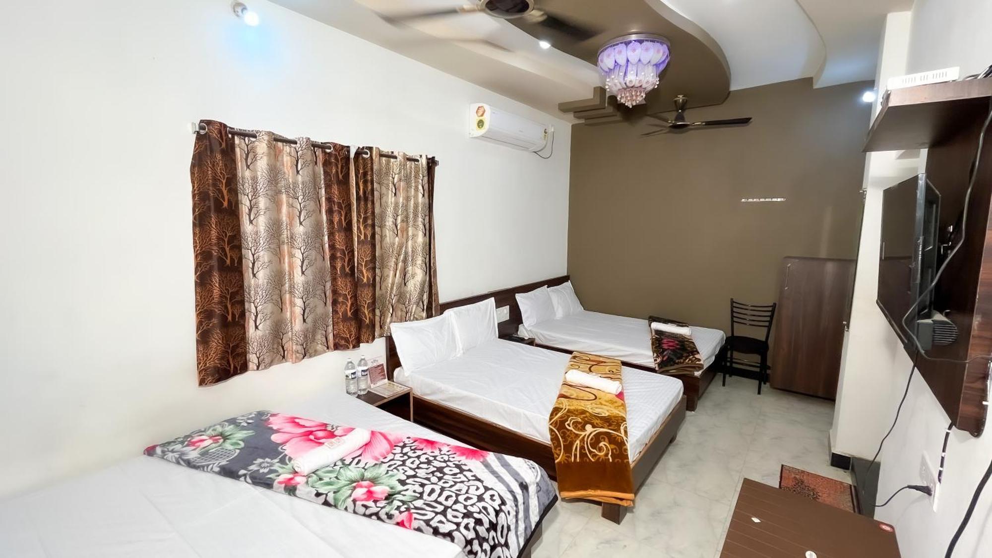 Hotel Rudraksh Удджайн Екстер'єр фото
