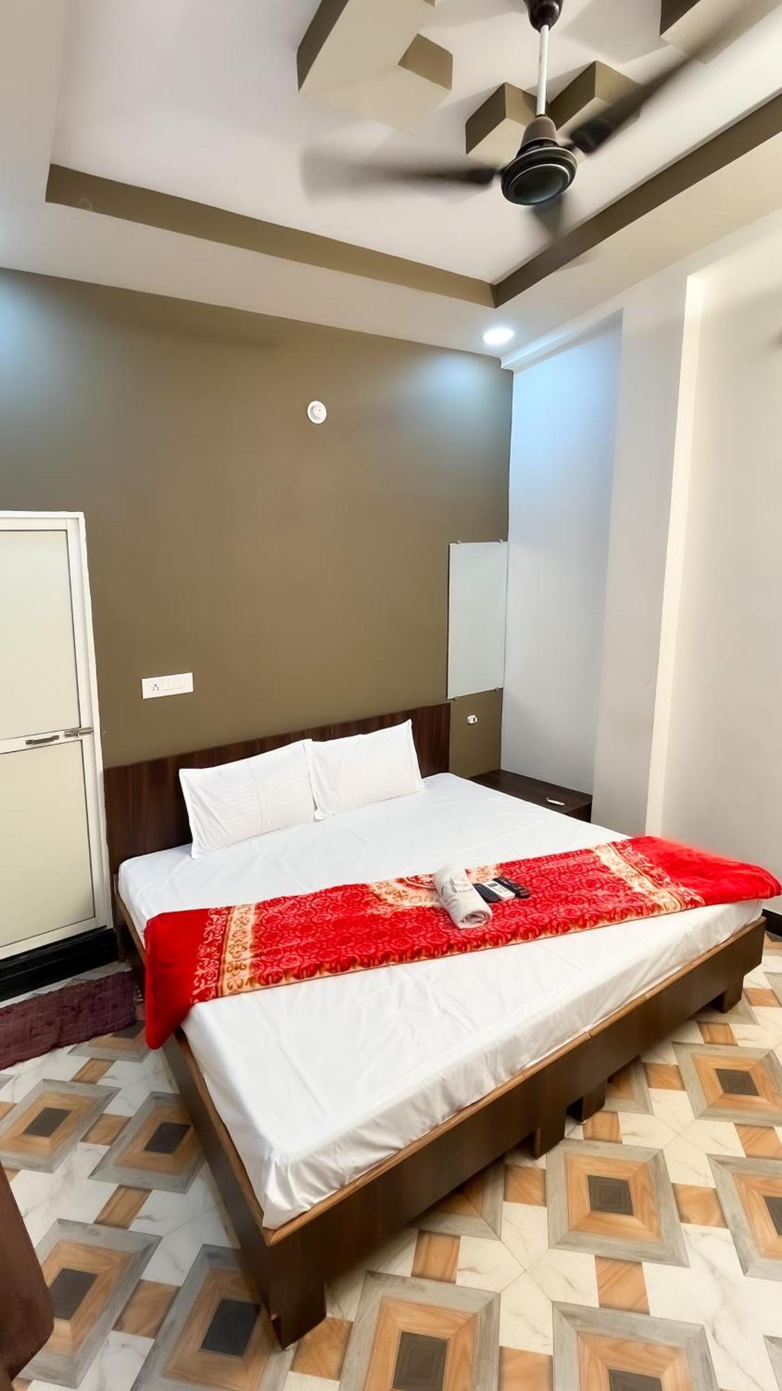 Hotel Rudraksh Удджайн Екстер'єр фото