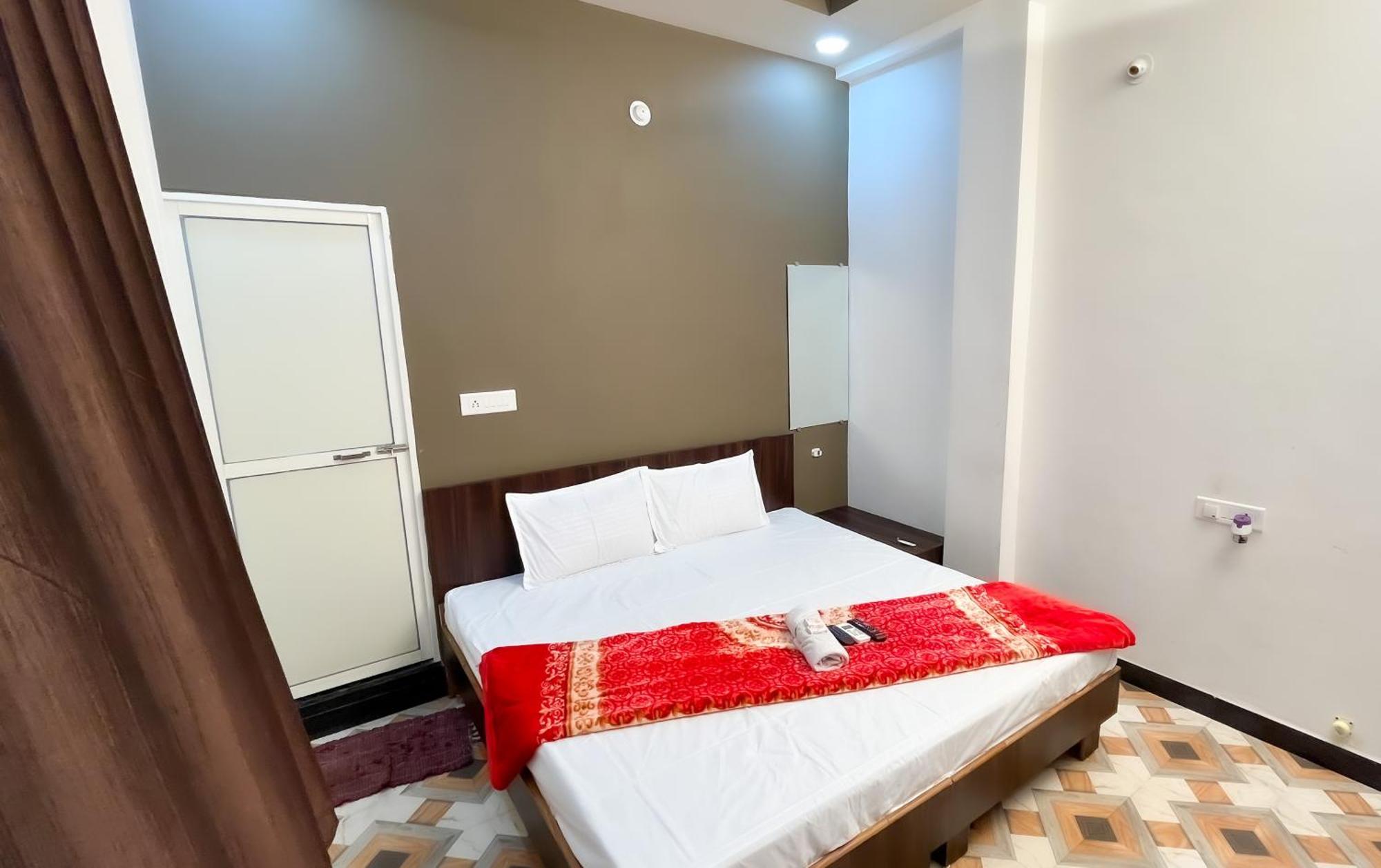 Hotel Rudraksh Удджайн Екстер'єр фото